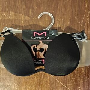 NWT Maidenform Black Strapless Bra with Seamless Molded Cups